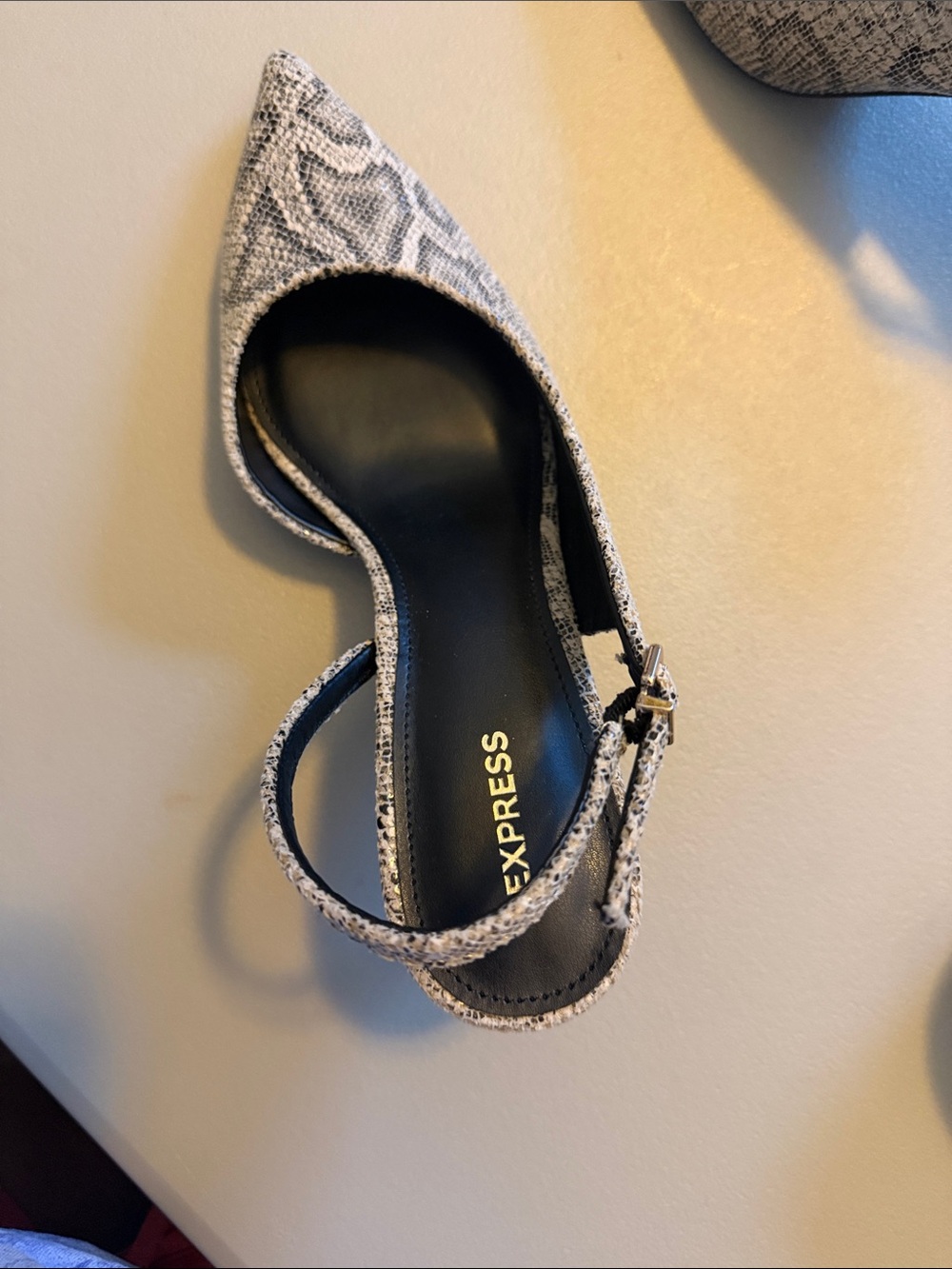 Express Snake-Print Slingback Pointed Heels in Gray and Black*NWOT or BOX. - Picture 3 of 8